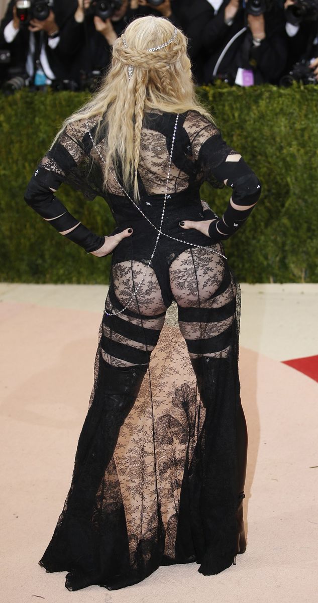 O estilista Riccardo Tisci acompanhou Madonna à gala de beneficiência
