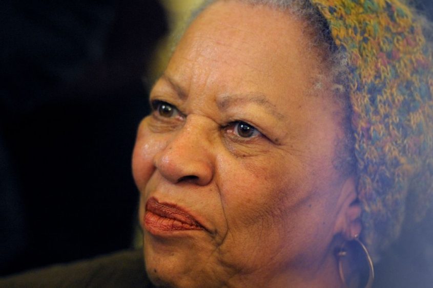U.S. author Toni Morrison poses after being awarded the Officer de la Legion d'Honneur, the Legion of Honour, France's highest award, during a ceremony at the Culture Ministry in Paris November 3, 2010.  REUTERS/Philippe Wojazer  (FRANCE - Tags: POLITICS SOCIETY HEADSHOT) - RTXU60G