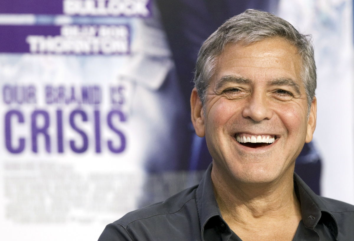 O produtor George Clooney promove o filme "Our Brand is Crisis" ("A Nossa Marca é a Crise") no Festival de Cinema de Toronto, em setembro de 2015 (REUTERS/Fred Thornhill)