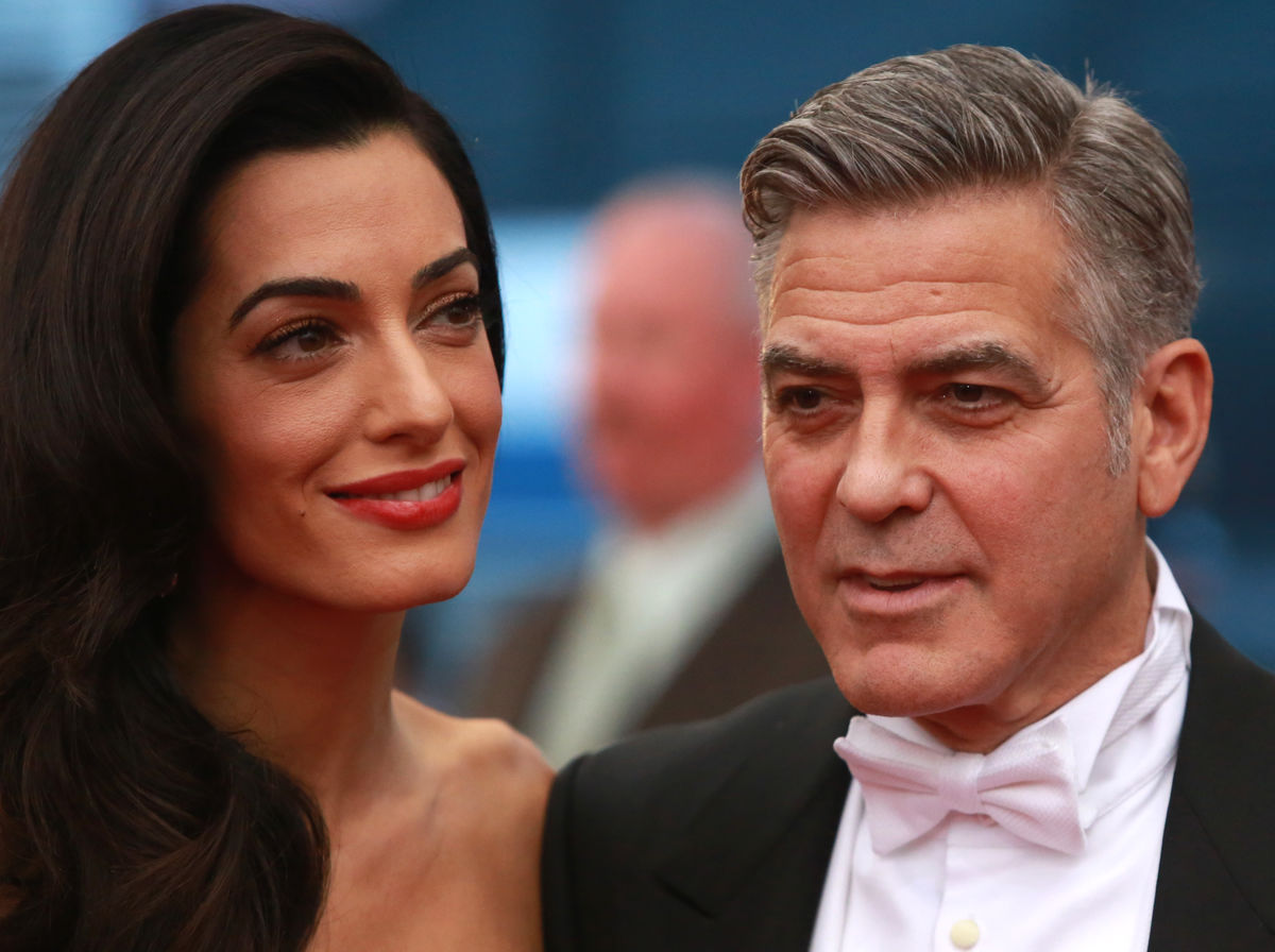 George Clooney e a sua mulher, Amal, em Nova Iorque, em maio de 2015 (REUTERS/Andrew Kelly)