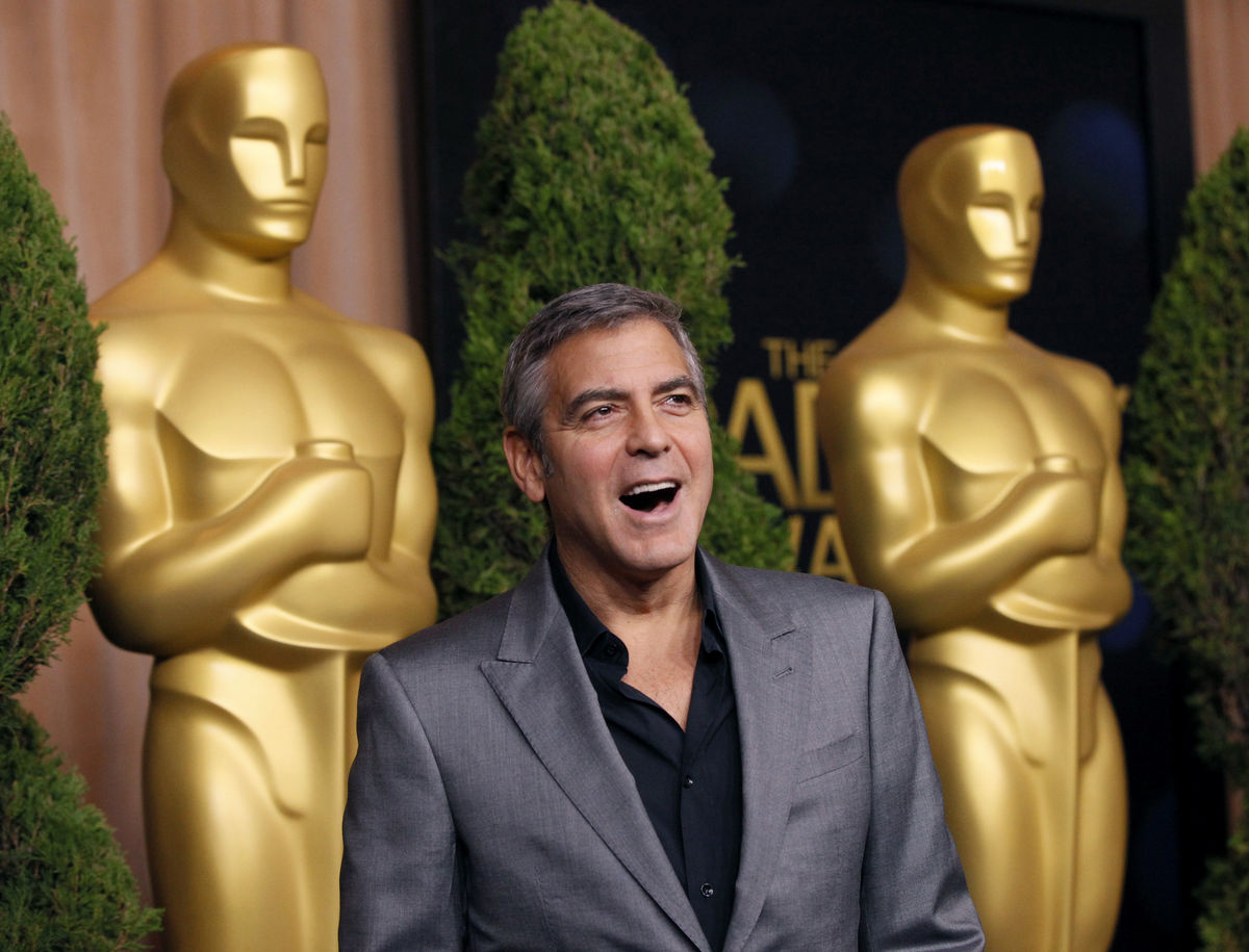 George Clooney na cerimónia dos Globos de Ouro, em fevereiro de 2012 (REUTERS/Mario Anzuoni)