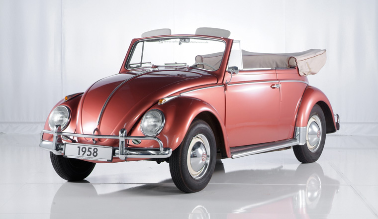 VW Carocha de 1958, restaurado em 1999 (>Museu Volkswagen)