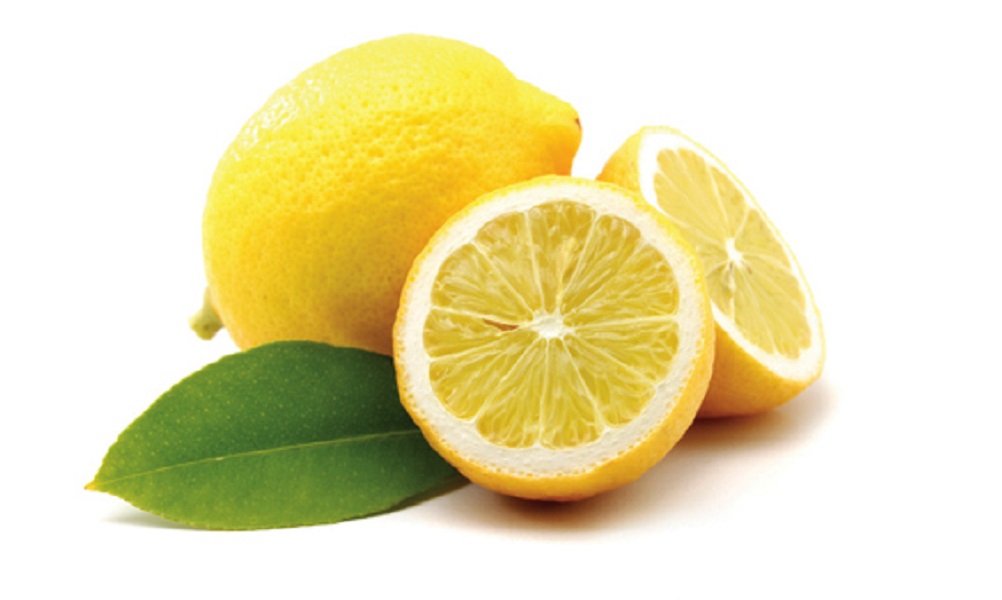 O limão tem caraterísticas que ajudam a cuidar da pele, cabelo, dentes e unhas. Saiba como