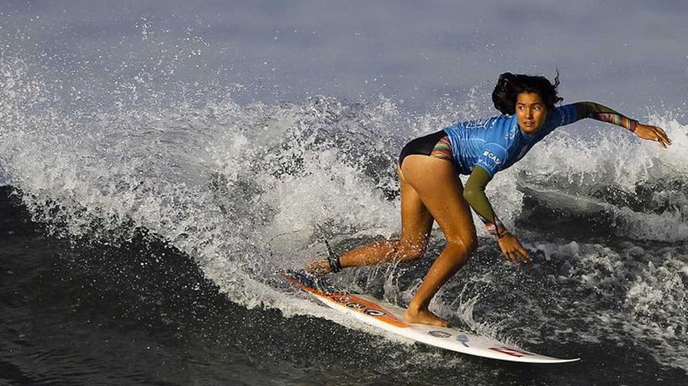 A surfista Teresa Bonvalot alcançou esta quarta-feira, dia 13, a melhor classificação entre os portugueses, ao terminar o Campeonato do Mundo de surf de juniores, na praia de Ribeira d'Ilhas, na Ericeira, em terceiro lugar.