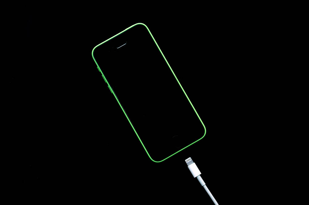 Desinstale o Facebook do iPhone se quer poupar 15% de bateria