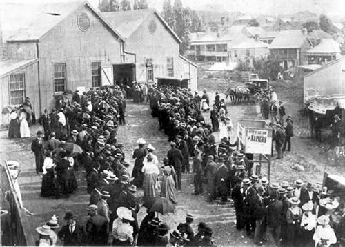 1 nz-women-voting-queue-1893