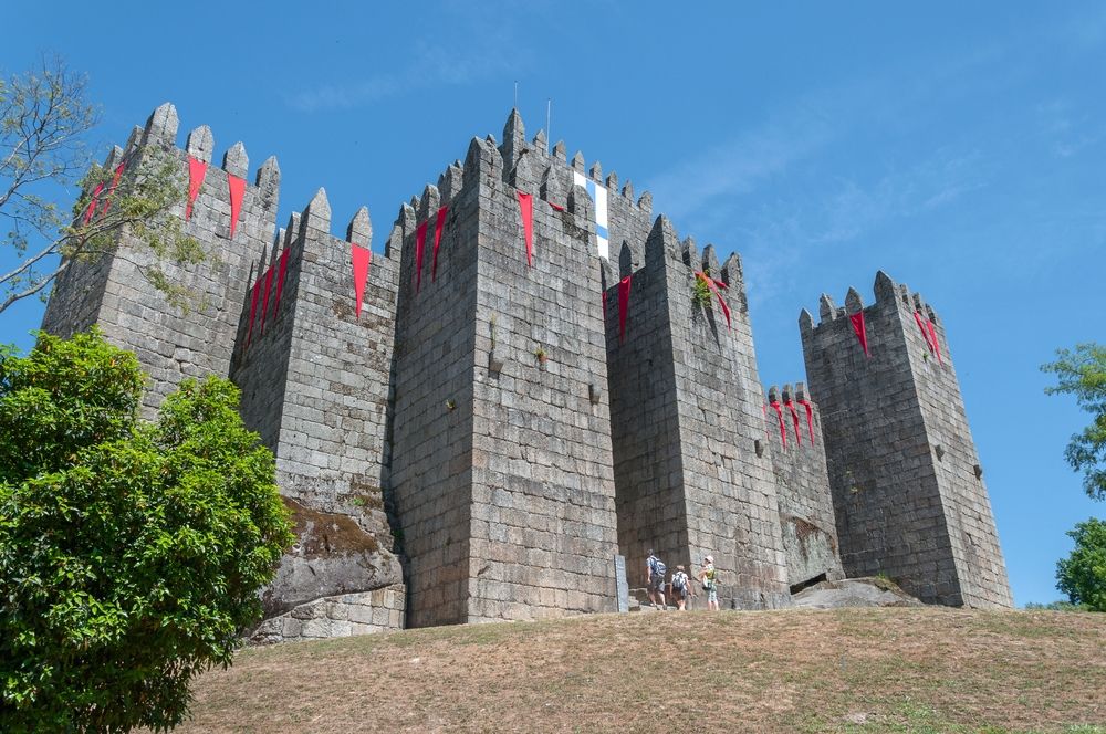 8 Guimarães