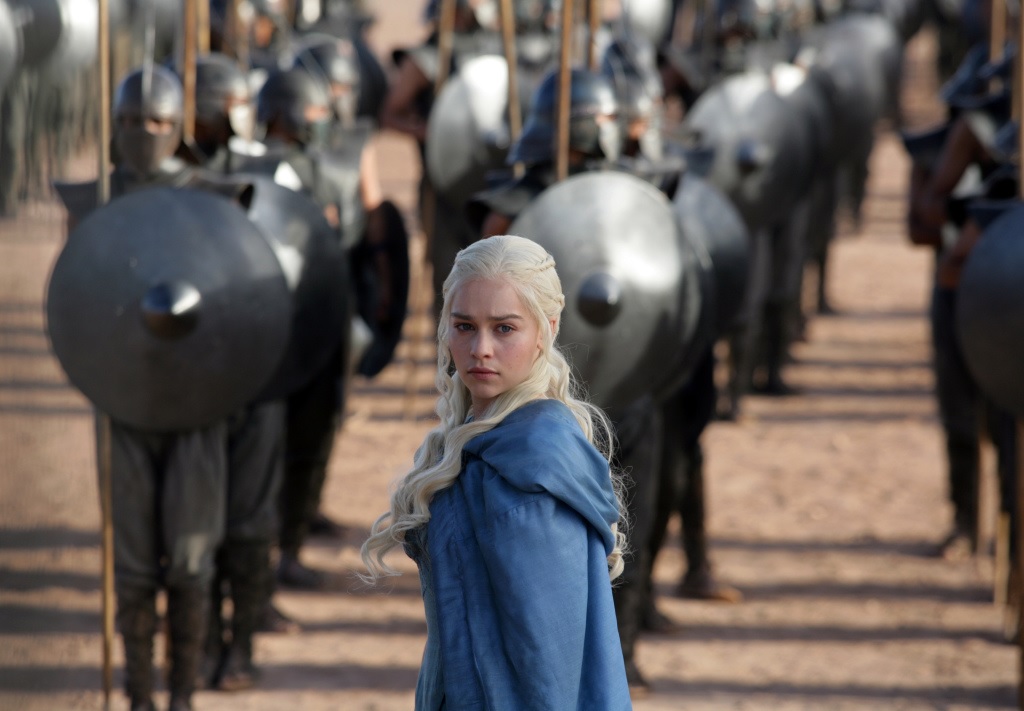 Emilia Clarke dá vida a Daenerys Targaryen