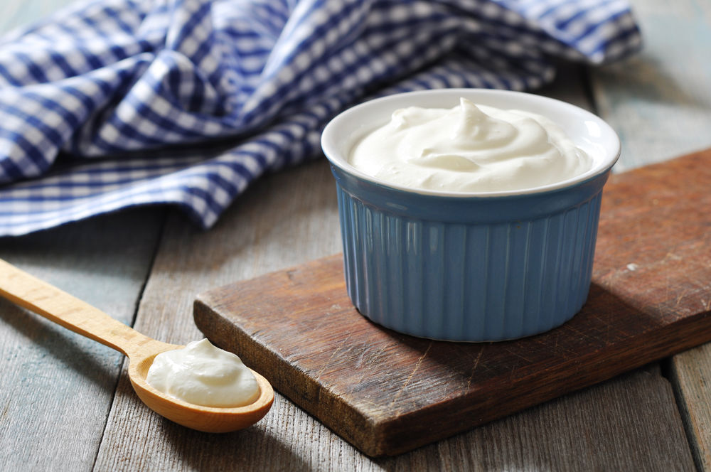 2. Iogurte grego sem gordura, canela, tempero de tarte de abóbora e farinha de aveia seca