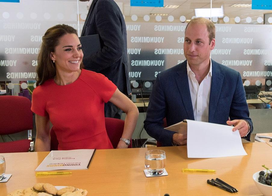 Kate Middleton e o príncipe William voltaram ao trabalho esta semana