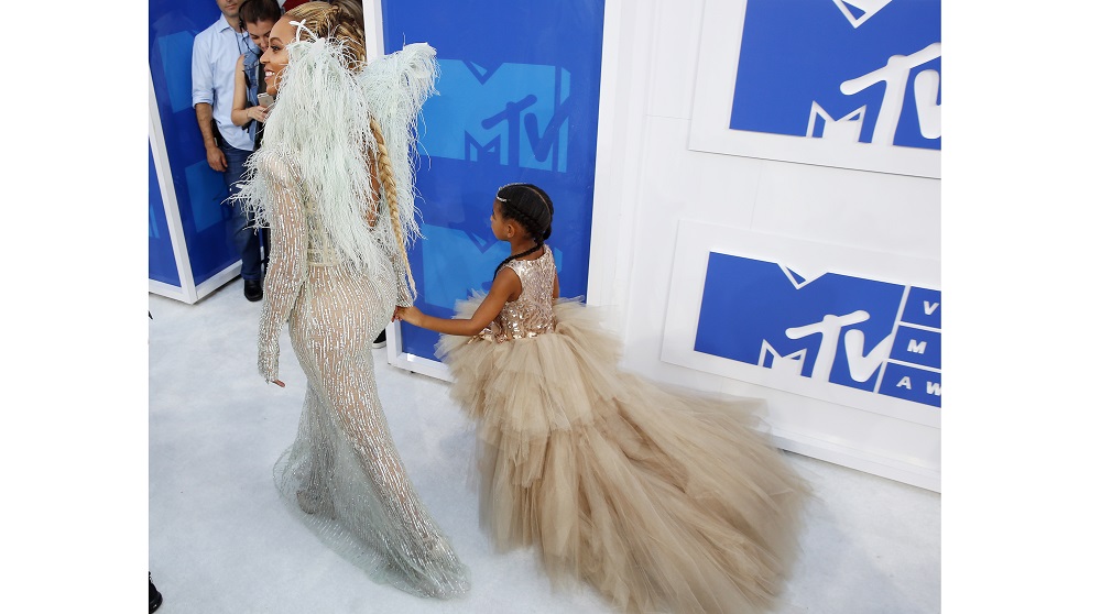 Beyonce arrives at the 2016 MTV Video Music Awards in New York