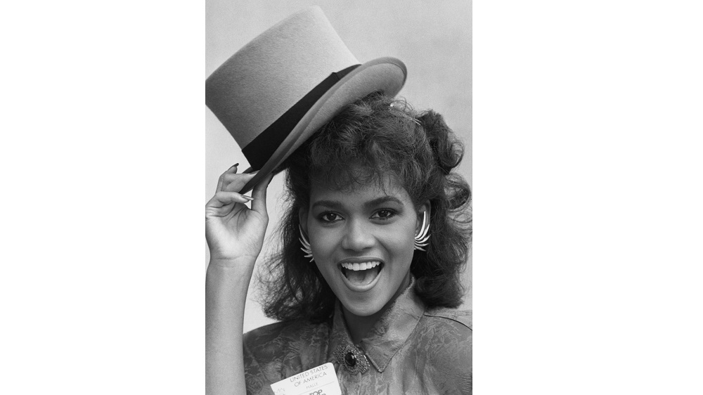 Halle Berry tips a hat in London