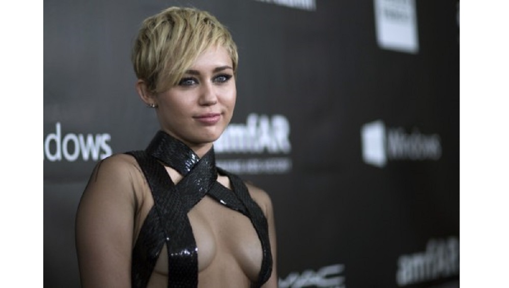 miley-cyrus-in-barely-there-outfit-reuters-movies-1189608305