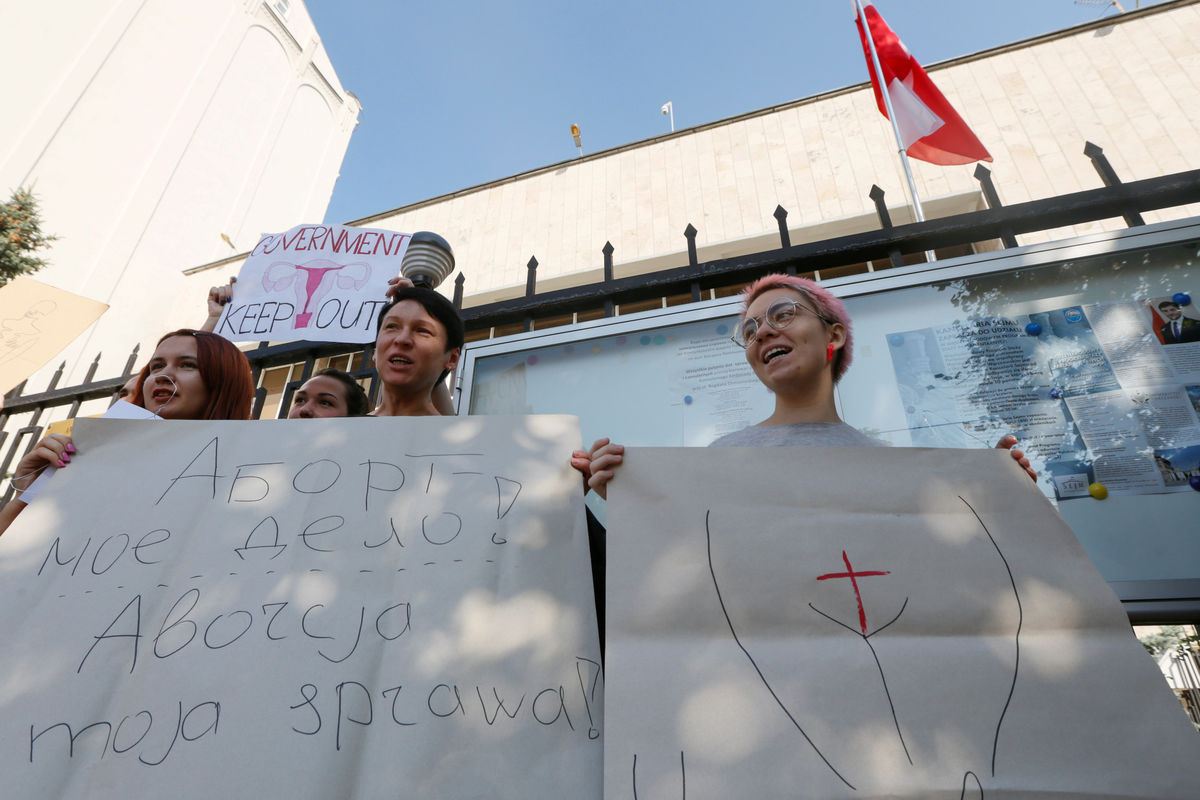 Activists take part in a rally to support Polish women protesting against a ban of abortion, in front of the Polish embassy in Kiev