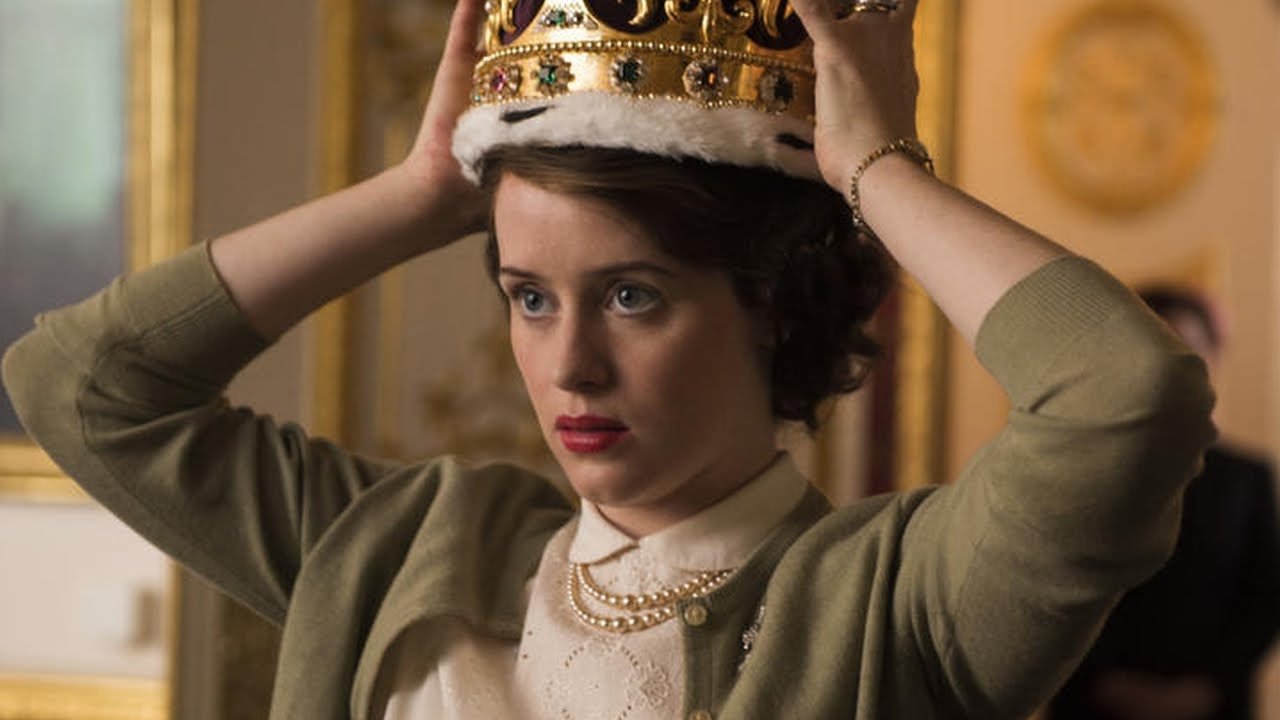 Claire Foy dá vida à rainha Isabel II em 'The Crown'