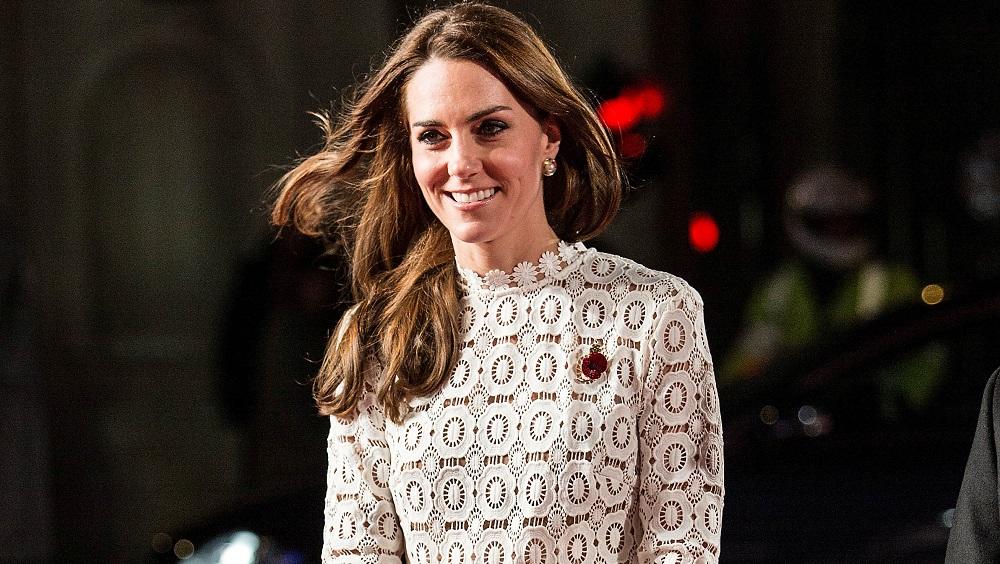 Britain's Catherine, Duchess of Cambridge poses as she arrives for the world premiere of 