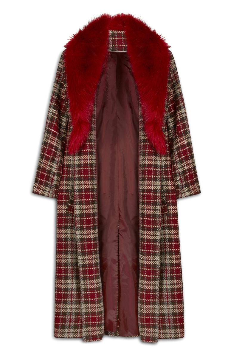 long-red-check-and-fur-collar-coat-e40
