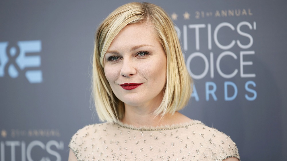 Kirsten Dunst arrives at the 21st Annual Critics’ Choice Awards in Santa Monica