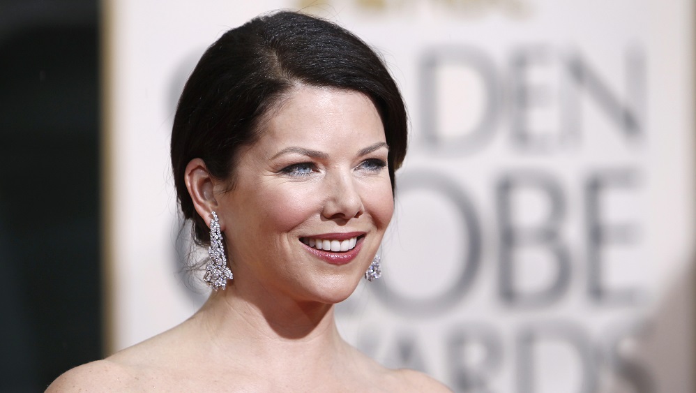 Actress Lauren Graham arrives at the 67th annual Golden Globe Awards in Beverly Hills, California