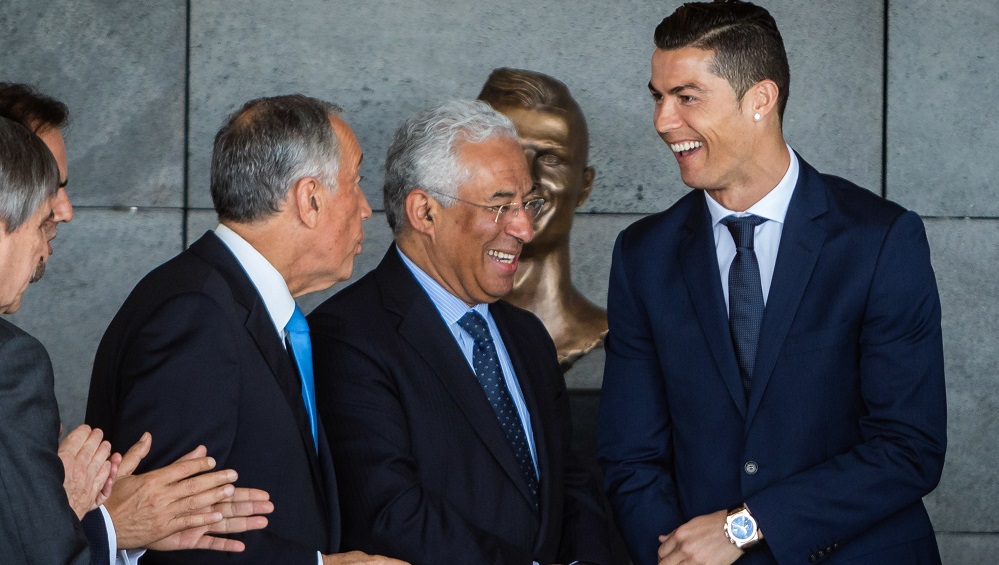 Madeira’s airport cerimonies of hommage to Ronaldo