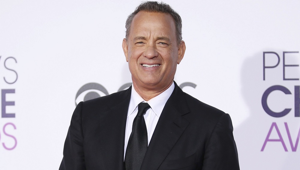 Actor Tom Hanks arrives at the People's Choice Awards 2017 in Los Angeles