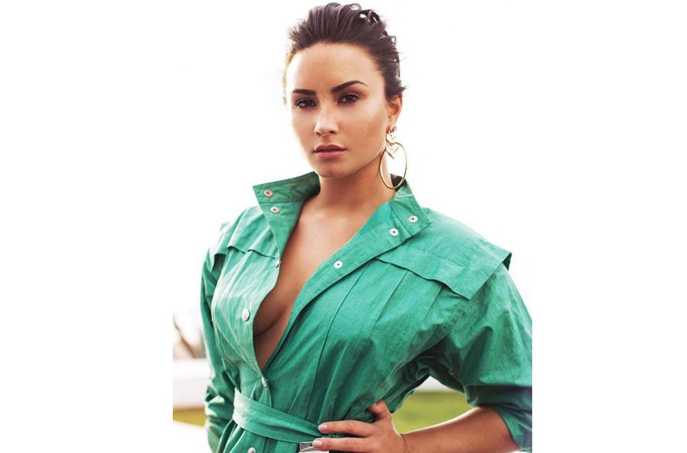 15 Demi Lovato