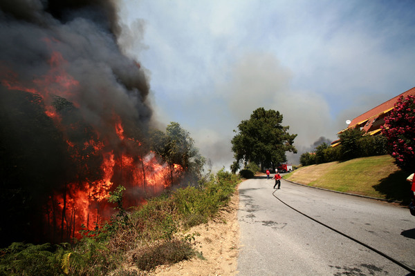 Incêndios – Chamas nos concelhos de Braga e Póvoa de Lanhoso