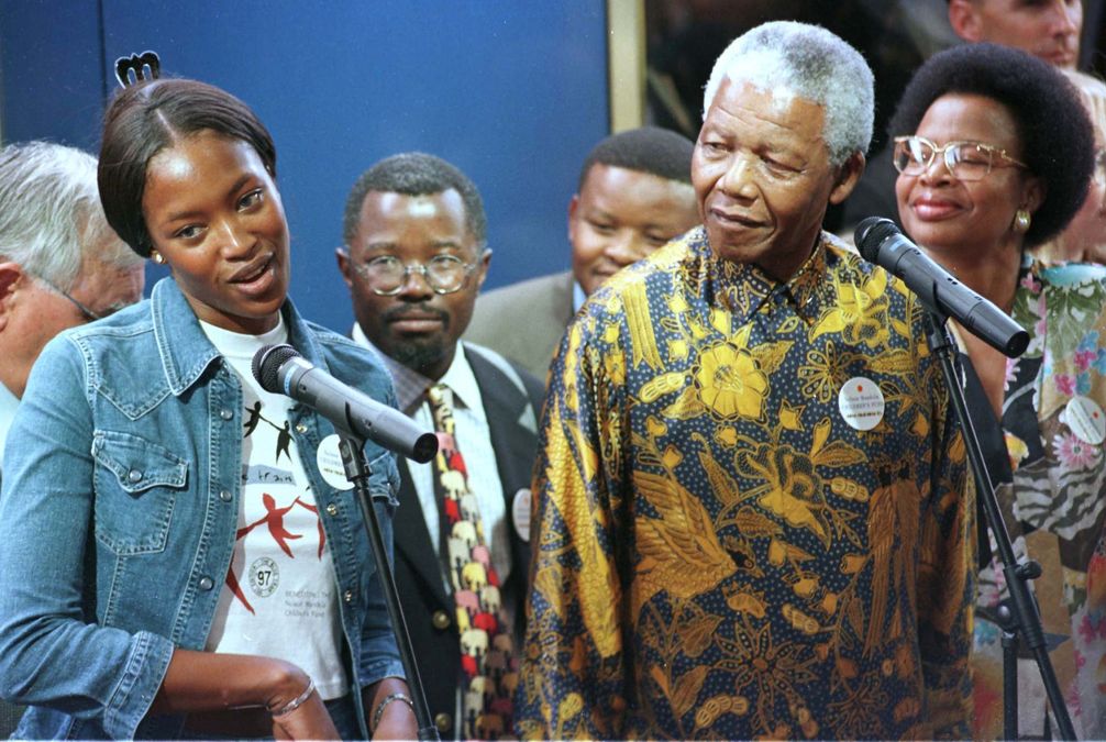 PRESIDENT MANDELA AND SUPERMODEL NAOMI CAMPBELL IN CAPE TOWN