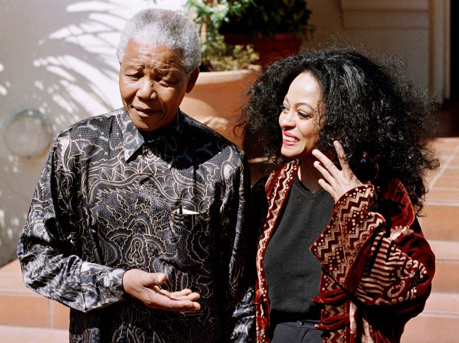 POP SINGER DIANA ROSS AND SOUTH AFRICAN PRESIDENT NELSON MANDELA SPEAK TO THE PRESS