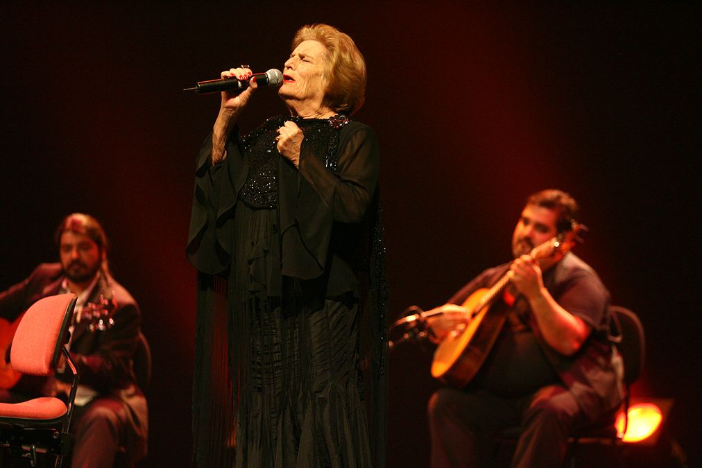 Lisboa – espectáculo de homenagem a Celeste Rodrigues, no teatro S. Luiz.