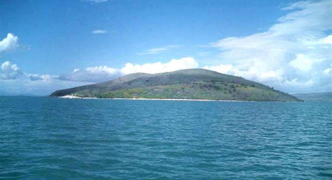 A ilha Dulichium fica na Grécia e pode ser sua por 40 milhões de euros.