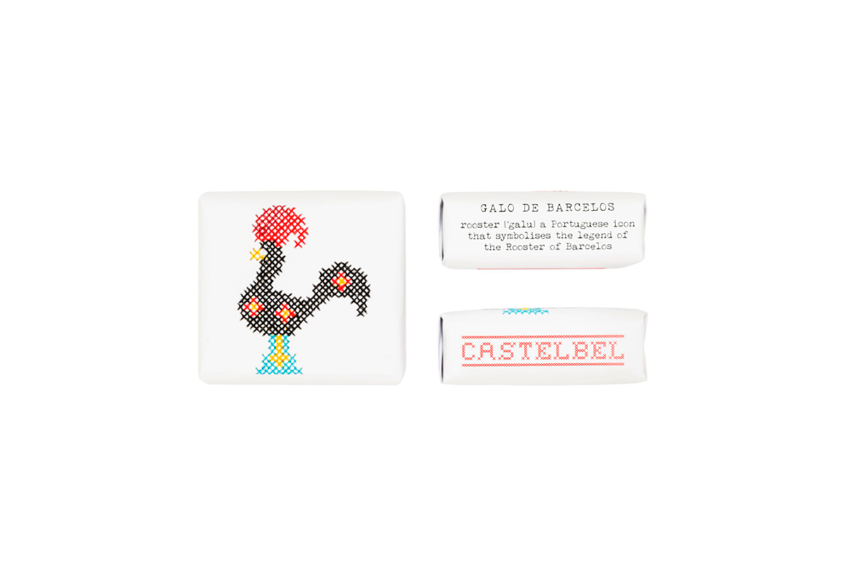 C0-2718-Castelbel-Embroidery-Rooster-150g-soap-(Countryside-Breeze)-7,50-eur