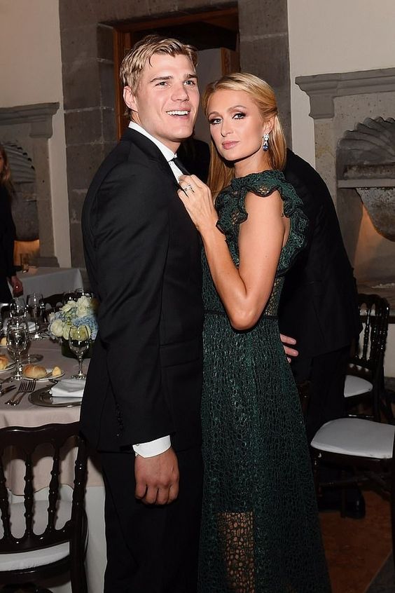 Paris Hilton e Chris Zylka