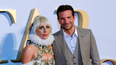 Bradley Cooper surpreende fãs e junta-se a Lady Gaga em palco