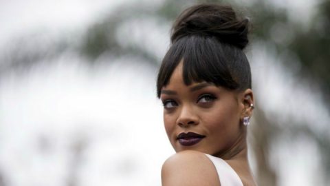 Rihanna pai processo Robert Fenty