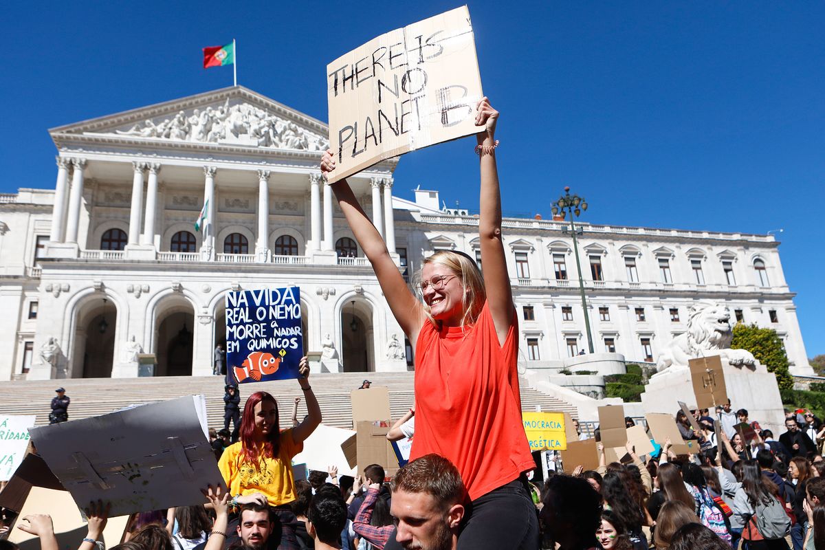 Students strike in protest of political inaction on climate change