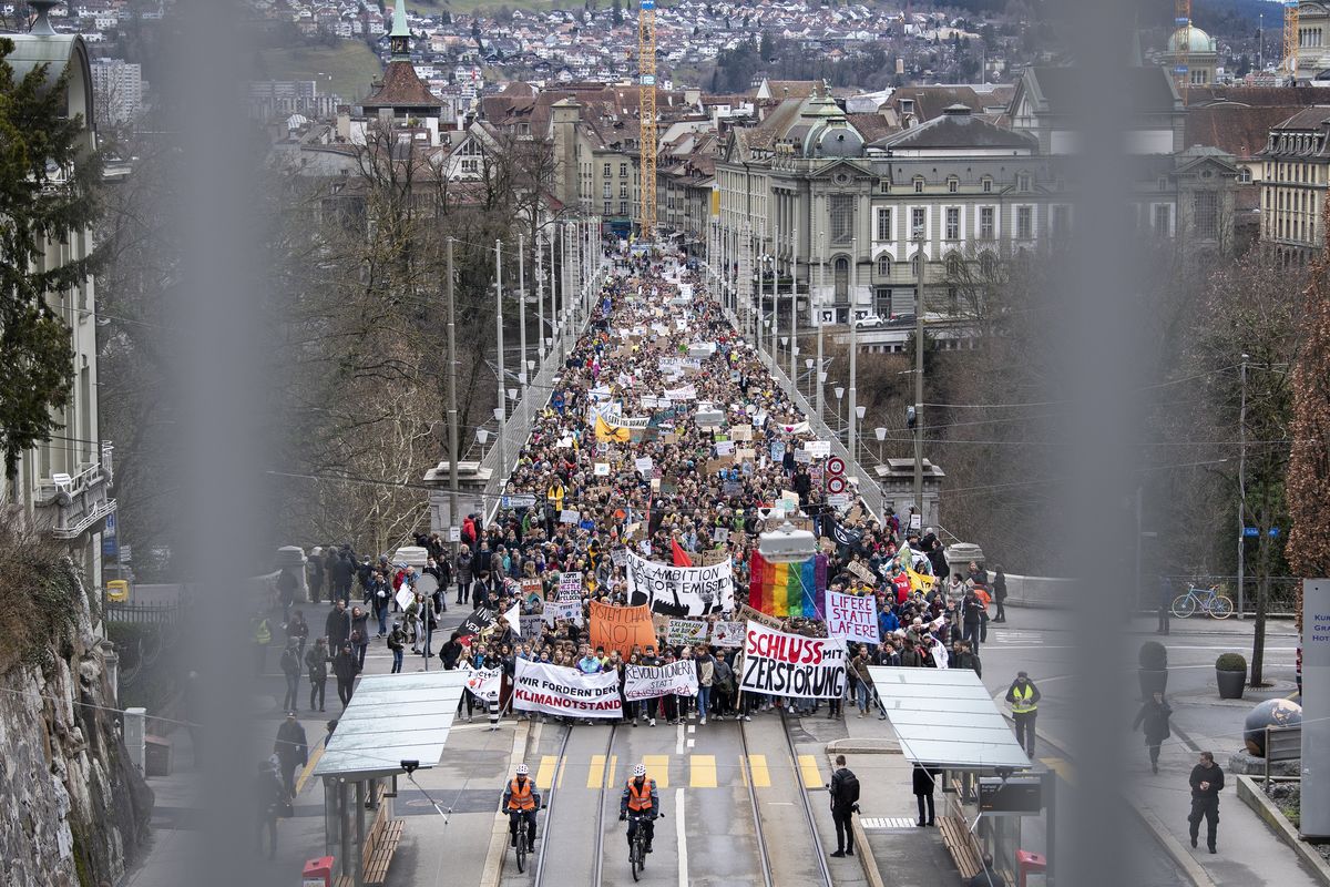 Students strike for climate change in Bern