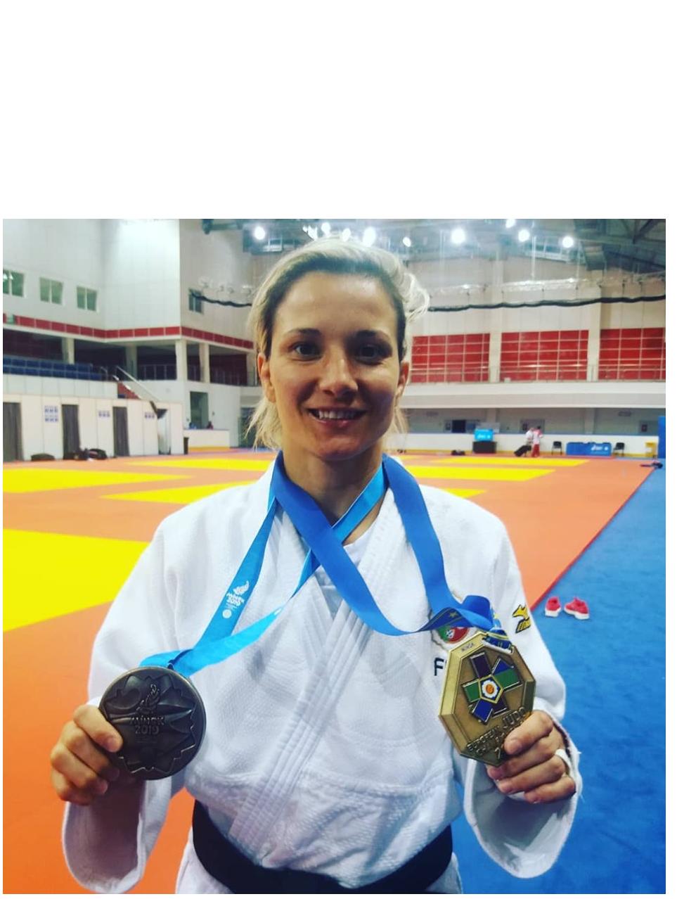 Telma Monteiro com as medalhas conquistadas em Minsk, Jogos Europeus e Campeonatro da Europa.