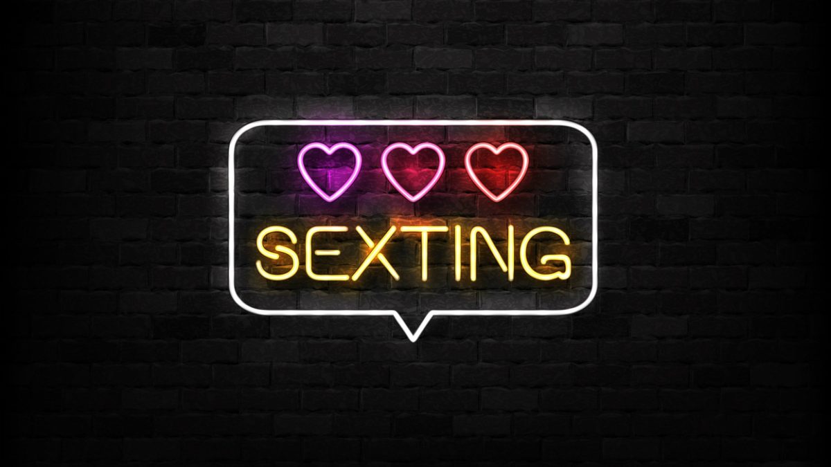 sexting istock