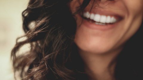 lifestyle sorriso pessoas primeira impressão estudo norte-americano mulher homem