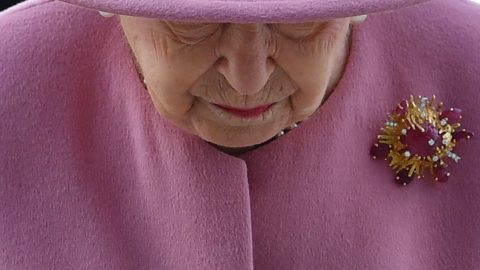 Rainha Isabel II doença balmoral Escócia