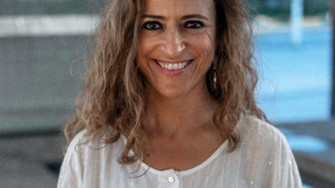 Cristina Mesquita de Oliveira, autora do livro 'Descomplicar a Menoapusa' [Fotografia: Divulgação]