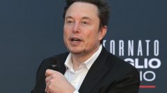 Elon Musk neuralink implante humano