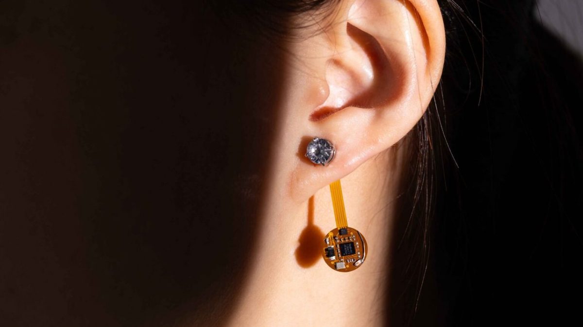 ThermalEarring_WEB_001-1536x1024